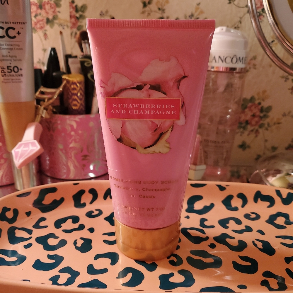 Victoria's secret RARE strawberries and champagne